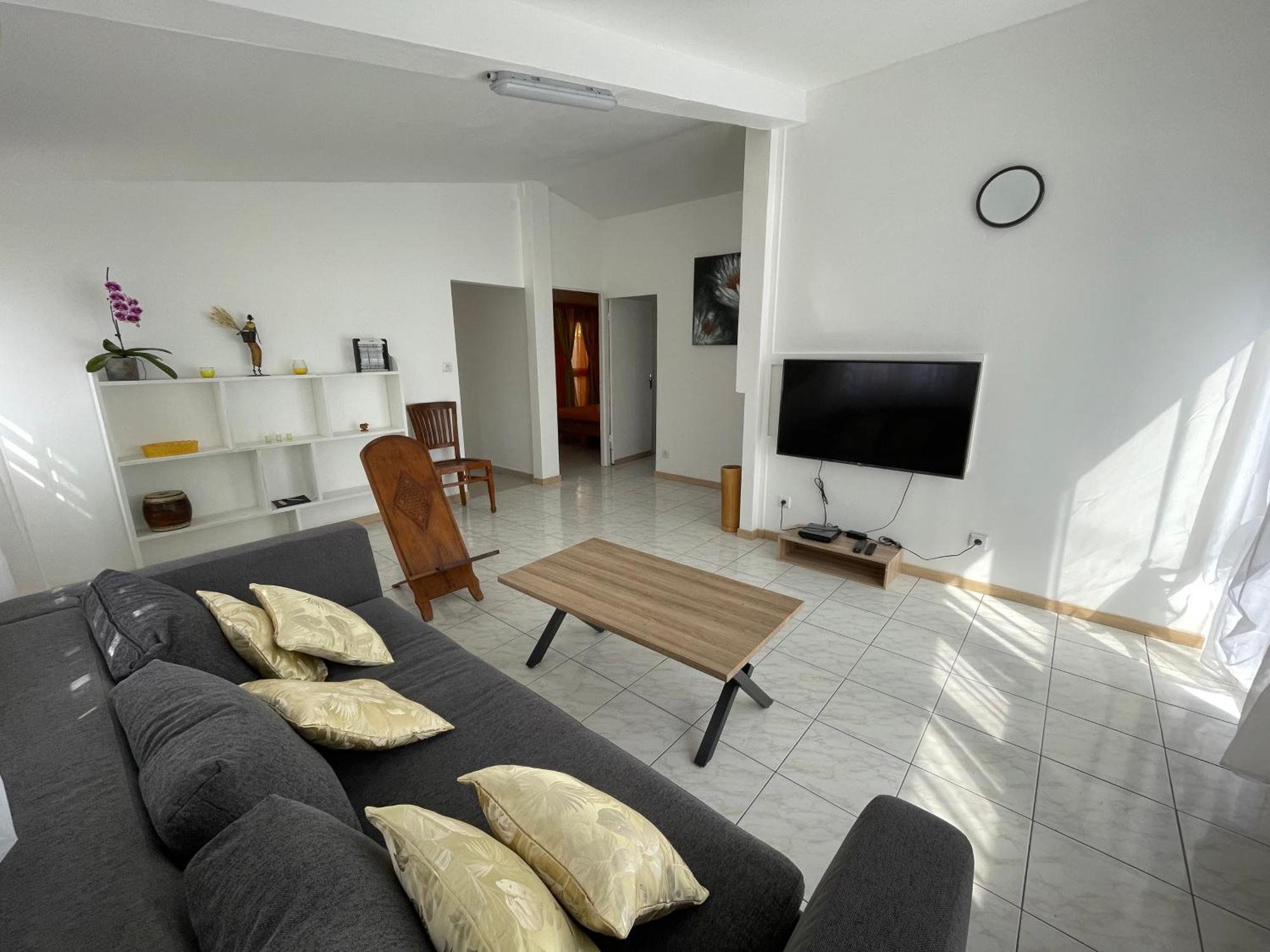 Casa Valencia, Proche De Toutes Commodites Сен-Пьер Экстерьер фото